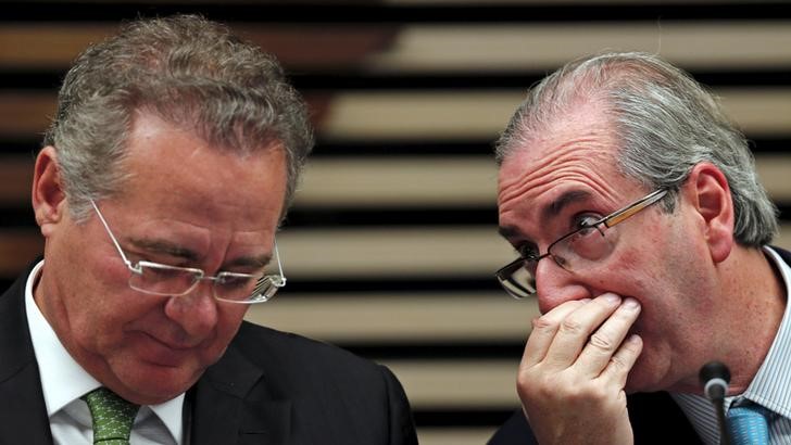 © Reuters. Senador Renan Calheiros (à esquerda) e deputado Eduardo Cunha em São Paulo
