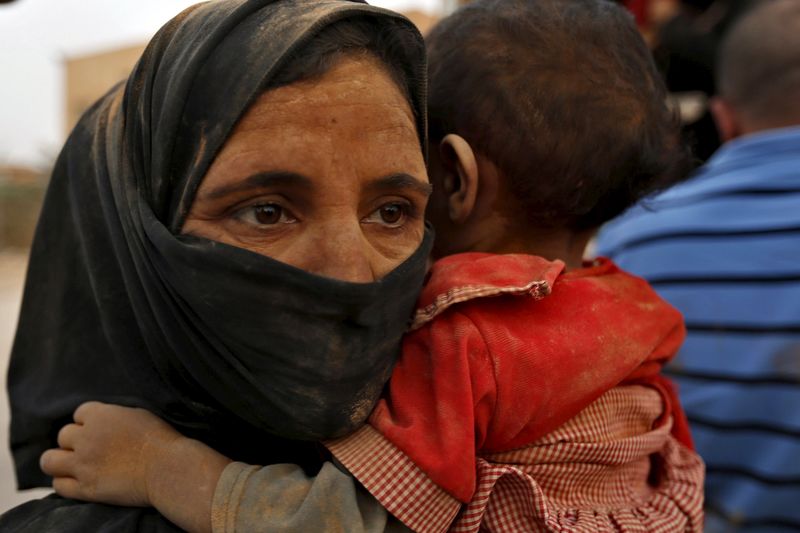 © Reuters. La mayoría de los franceses, a favor de enviar tropas a Siria - sondeo