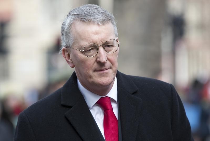 © Reuters. Hilary Benn, nuovo portavoce per gli Affari esteri del partito laburista inglese 