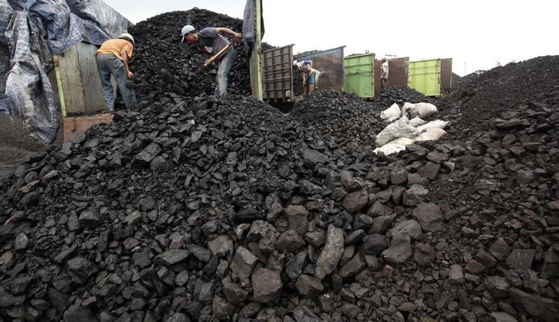 © Reuters. El mundo rico se divide sobre las ayudas al carbón