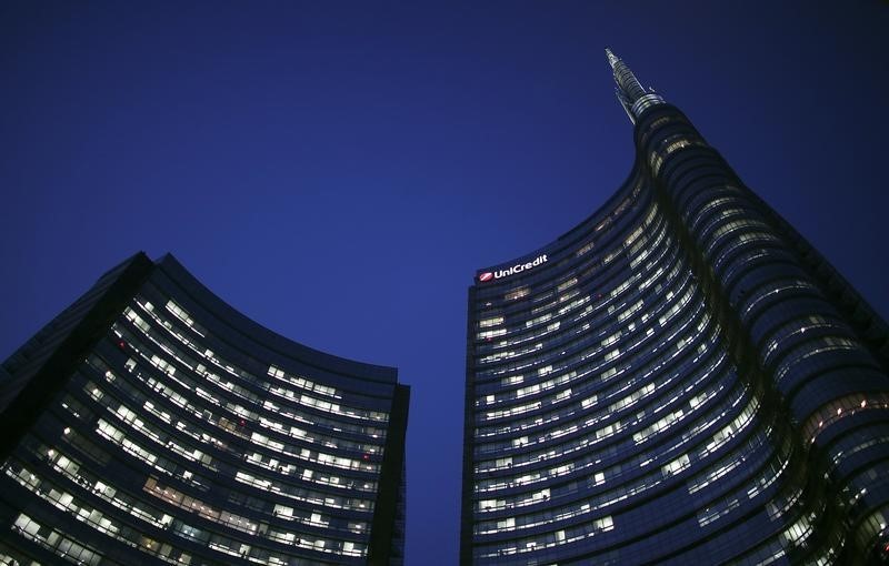 © Reuters. Headquarters of UniCredit, Italy's biggest bank by assets, is pictured in downtown Milan