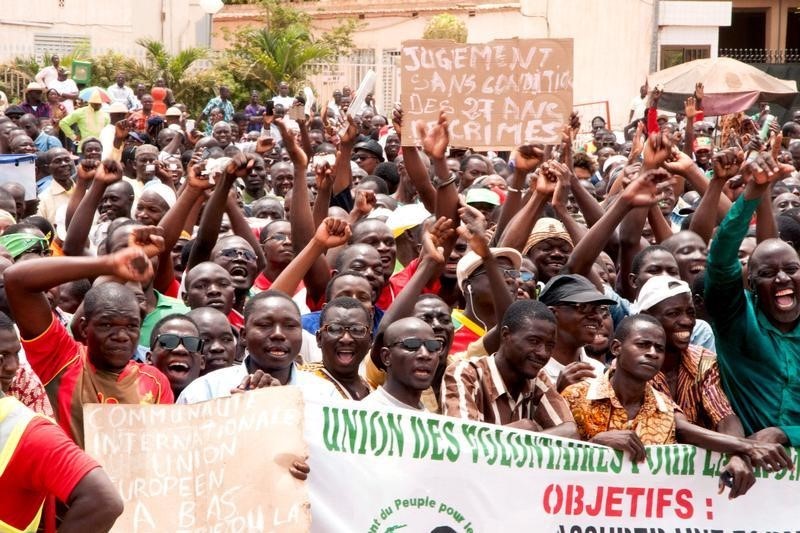 © Reuters. لجنة تقول إنه يجب حل الحرس الرئاسي في بوركينا فاسو