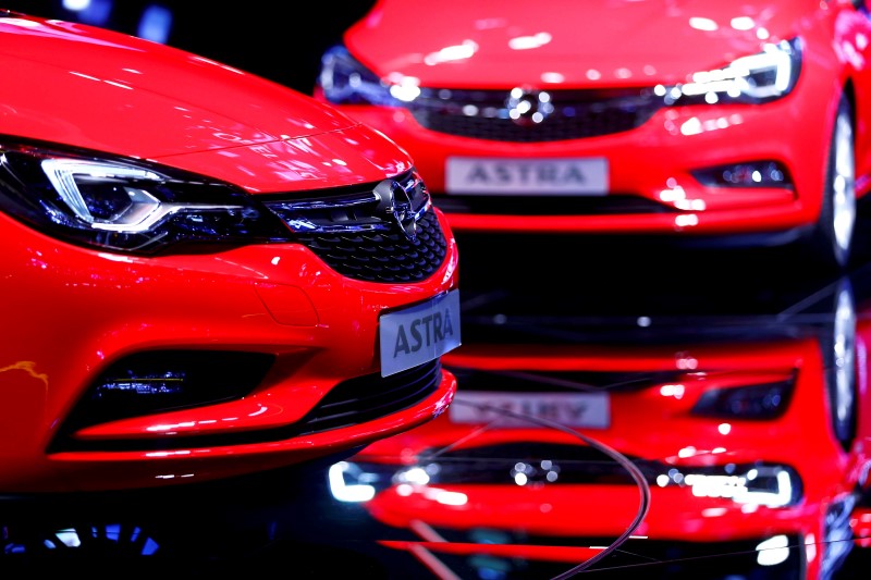 © Reuters. The new Opel Astra is presented during the media day at the Frankfurt Motor Show (IAA) in Frankfurt