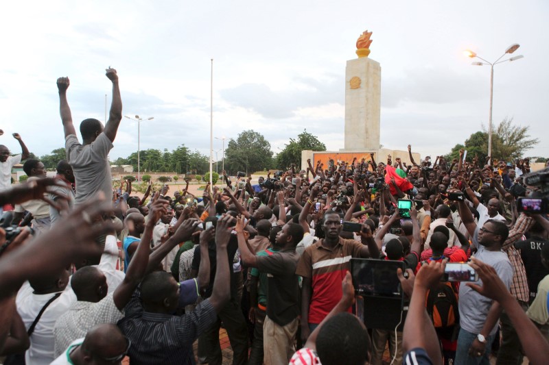 © Reuters. الولايات المتحدة تدعو الي الافراج فورا عن رئيس بوركينا فاسو ورئيس الوزراء