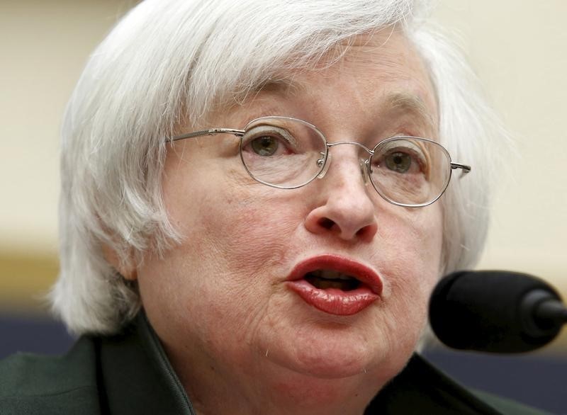 © Reuters. Reserva Federal EEUU mantiene tipos de interés sin cambios, reconoce debilidad económica global