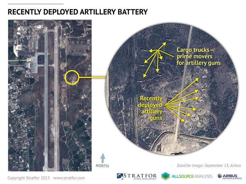 © Reuters. An Airbus Defence and Space satellite image courtesy of Stratfor geopolitical intelligence firm shows the air base at Latakia, Syria