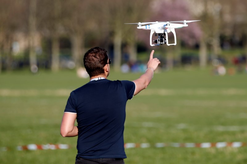 © Reuters. LES OPÉRATEURS DE DRONE CIVIL EN QUÊTE DE DÉBOUCHÉS