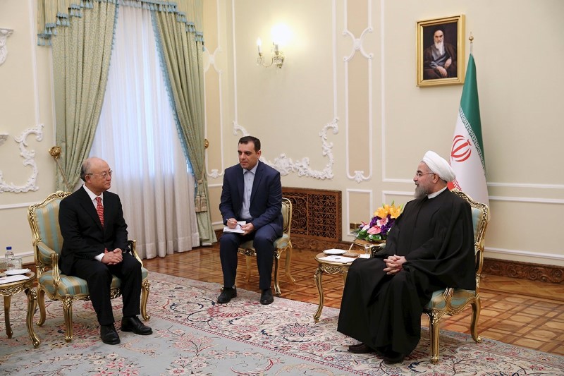 © Reuters. International Atomic Energy Agency (IAEA) Director General Amano meets Iran's President Rouhani in Tehran