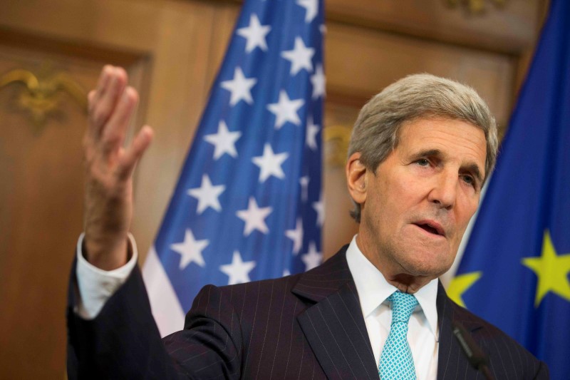 © Reuters. U.S. Secretary of State Kerry addresses the media after a meeting with German Foreign Minister Steinmeier at German foreign ministry's guesthouse Villa Borsig at lake Tegel in Berlin