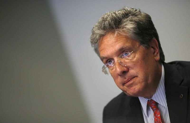 © Reuters. U.S. Comptroller of the Currency Thomas Curry looks on during the Reuters Financial Regulation Summit in Washington