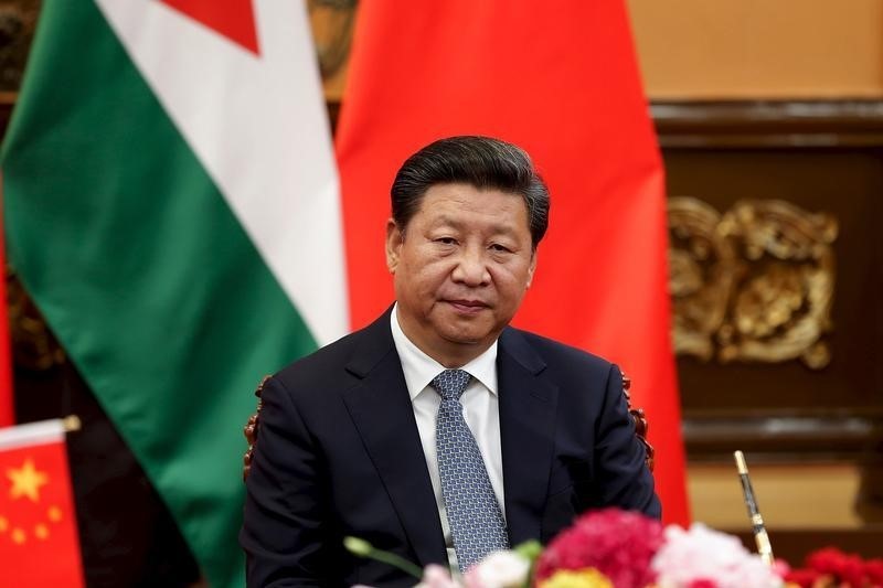 © Reuters. China's President Xi attends a signing ceremony with King of Jordan Abdullah II at The Great Hall Of The People in Beijing