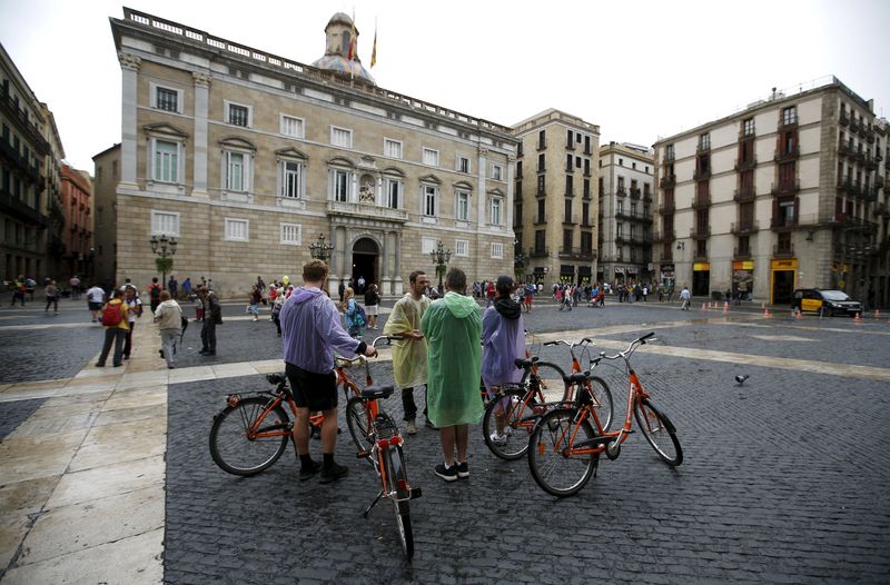 © Reuters. رقم قياسي للسياح الوافدين إلى اسبانيا في الأشهر الثمانية الأولى من 2015