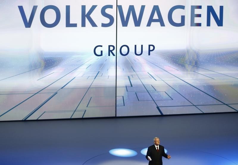 © Reuters. LE PATRON DE VOLKSWAGEN SUR LA SELLETTE