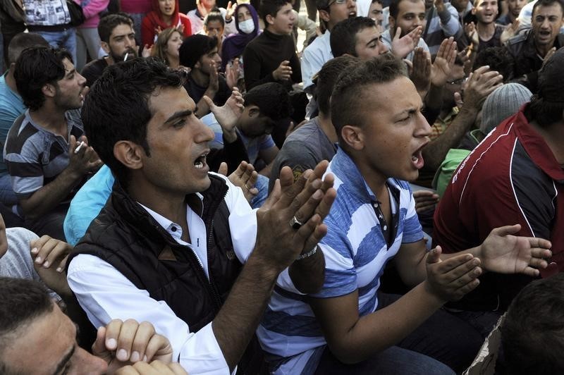 © Reuters. الاتحاد الاوروبي يبحث عن سبل لمساعدة تركيا على إبقاء اللاجئين في أراضيها