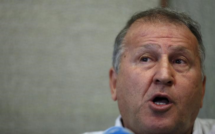 © Reuters.  Zico concede entrevista 