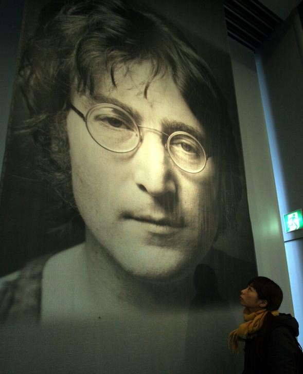 © Reuters. Foto de John Lennon em Saitama, Japão