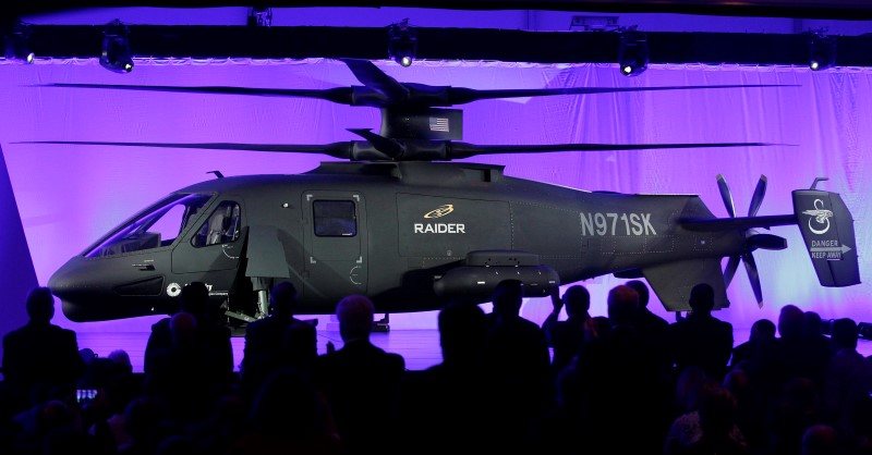 © Reuters. The new Sikorsky Aircraft S-97 RAIDER helicopter, is seen during its unveiling ceremony at Sikorsky Aircraft in Jupiter, Florida