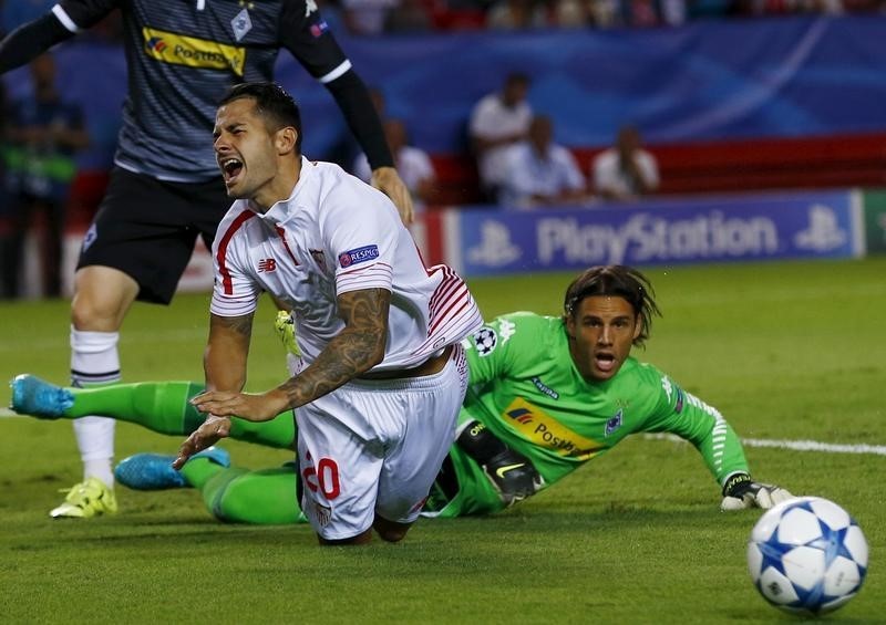 © Reuters. El Sevilla necesita despertar tras un comienzo de Liga vacilante, dice Vitolo