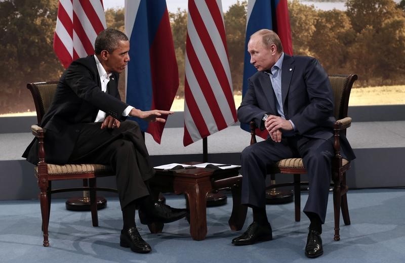 © Reuters. Obama meets with Vladimir Putin during the G8 Summit at Lough Erne in Enniskillen