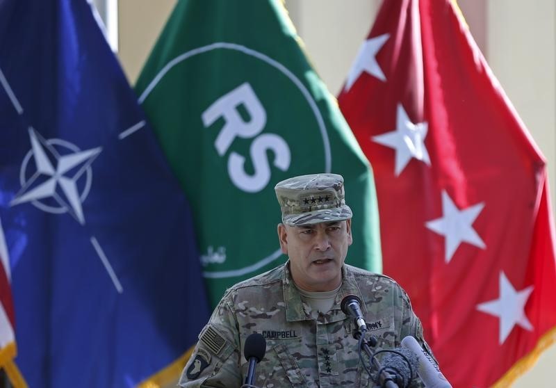 © Reuters. أمريكا والحلفاء يراجعون خيارات الانسحاب من أفغانستان