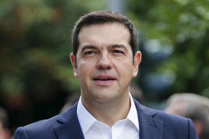 © Reuters. رئيس وزراء اليونان يدعو الوزراء للتركيز على العمل لا الظهور الاعلامي