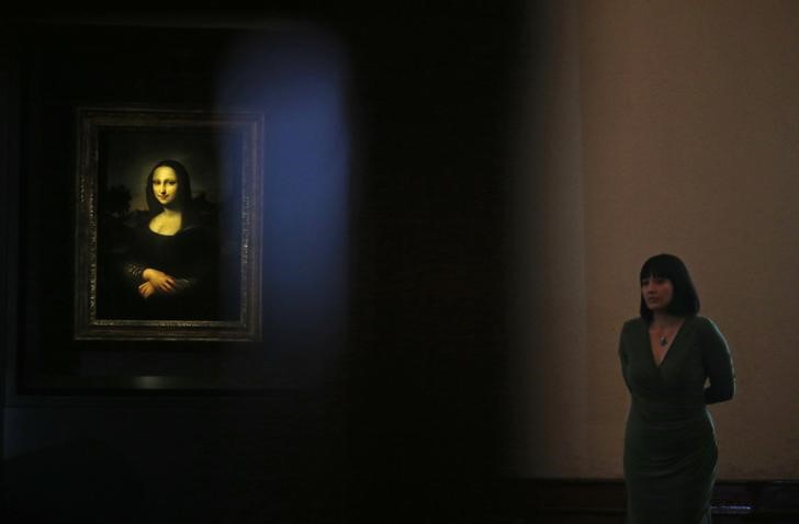 © Reuters. Sigue el misterio de la Mona Lisa, pese al hallazgo de posibles restos en Italia