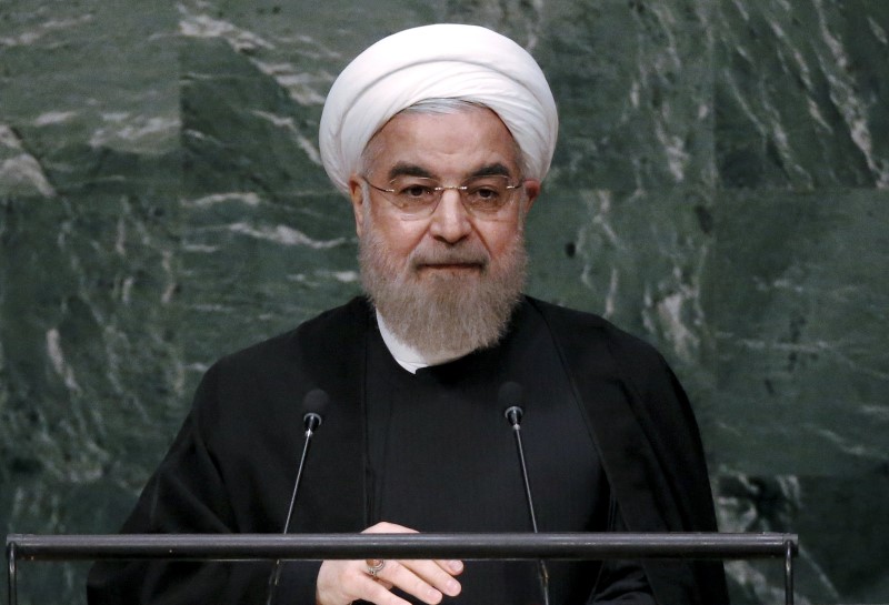 © Reuters. روحاني يطالب بالتحقيق في حادثة التدافع خلال الحج