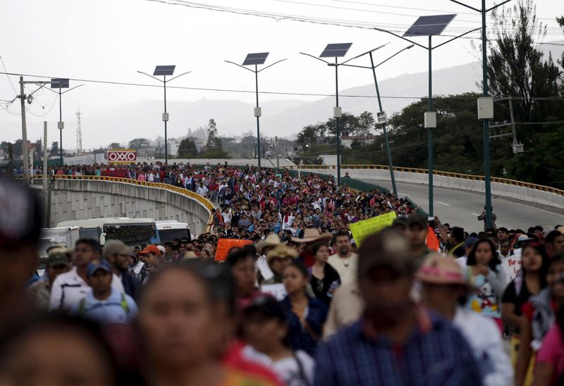 © Reuters. ضغوط على المكسيك لتقديم إجابات عن اختفاء طلاب