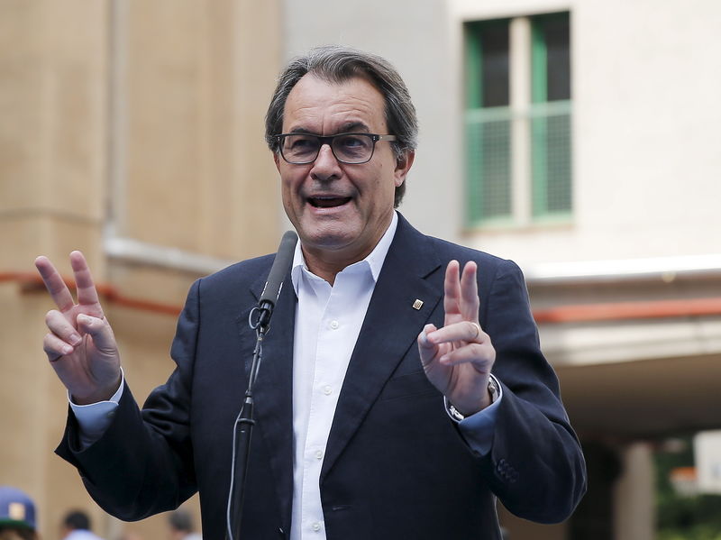 © Reuters. Los independentistas lograrían una clara mayoría absoluta en Cataluña: sondeo
