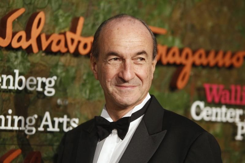 © Reuters. Norsa, chief executive officer of Salvatore Ferragamo Italia SPA, arrives at the Wallis Annenberg Center for the Performing Arts Inaugural Gala in Beverly Hills