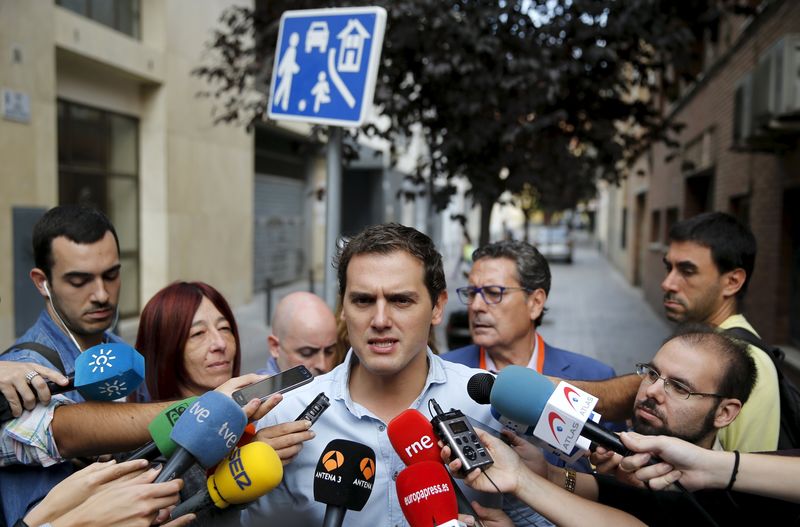 © Reuters. Ciudadanos coge fuerza en Cataluña de cara a las generales de diciembre