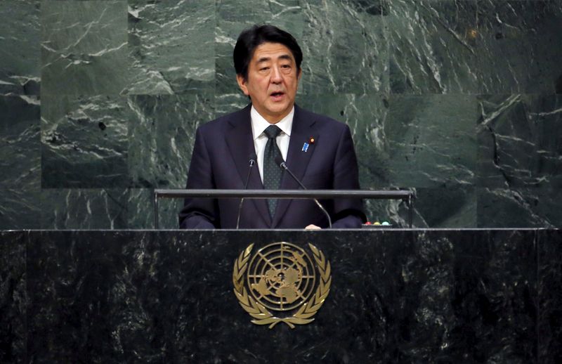 © Reuters. Primeiro-ministro do Japão, Shinzo Abe, durante discurso em Nova York