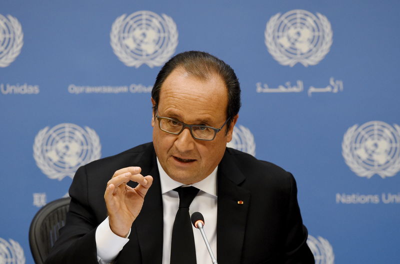 © Reuters. فرنسا تقول إنها ستعمل مع روسيا وإيران.. لكن لا للأسد