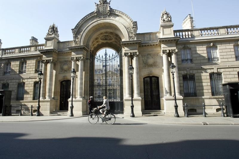 © Reuters. LE PROJET DE BUDGET 2016 SOUS LA PRESSION D'UNE REPRISE LENTE