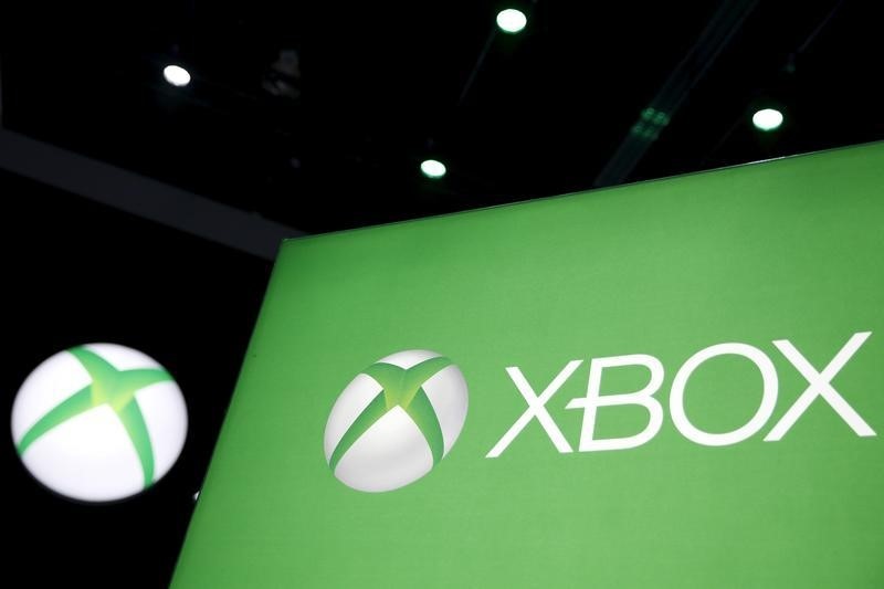 © Reuters. A Microsoft Xbox video game logo is seen at the Electronic Entertainment Expo, or E3, in Los Angeles