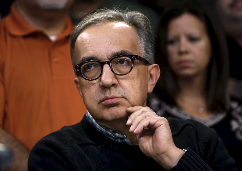 © Reuters. Fiat Chrysler Automobiles (FCA) CEO Sergio Marchionne attends a news conference announcing a tentative agreement with the United Auto Workers union (UAW) in Detroit, Michigan