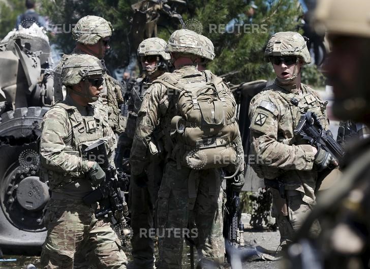 © Reuters. التحالف بقيادة أمريكا قاتل مسلحي طالبان في شمال أفغانستان