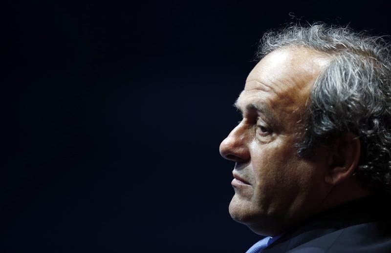 © Reuters. Platini em cerimônia da Champions League em Mônaco