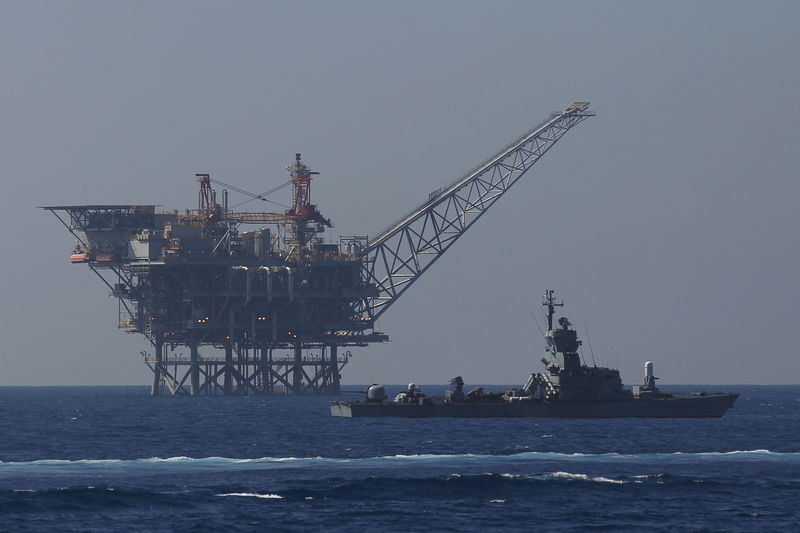 © Reuters. File picture of Israeli Navy vessel patrolling near gas platform in Mediterranean sea