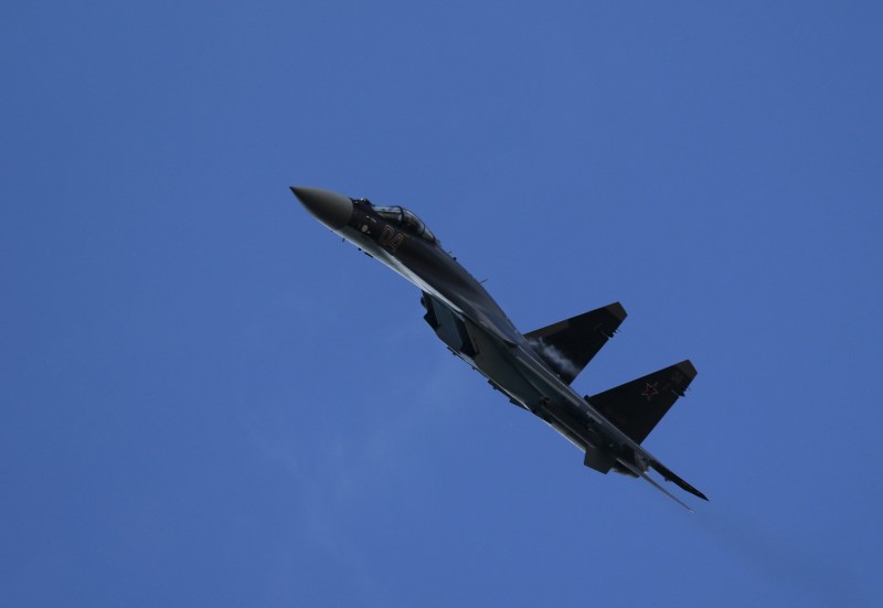 © Reuters. Avião de guerra Sukhoi SU-35 em Ryazan, na Rússia