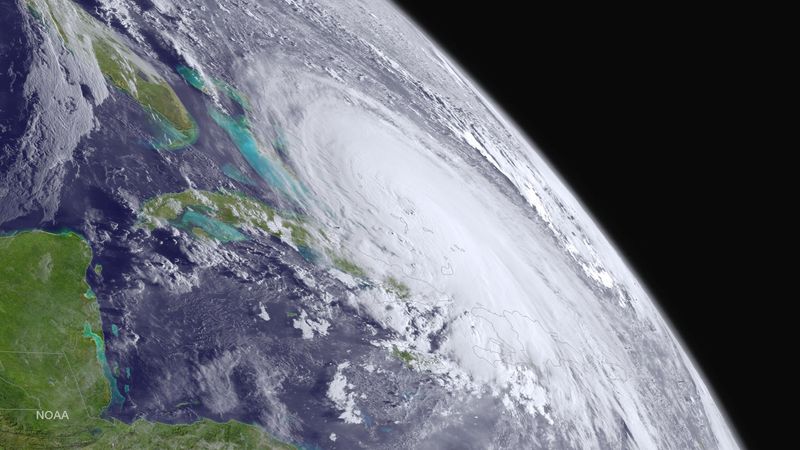 © Reuters. Furacão Joaquin é visto sobre as Bahamas em imagem de satélite