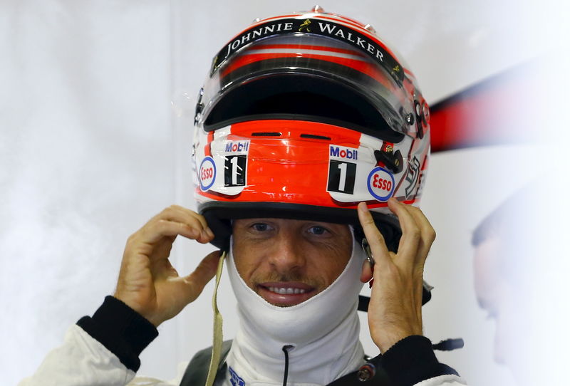 © Reuters. Piloto da McLaren Jenson Button em Suzuka