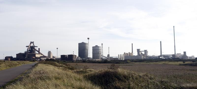 © Reuters. A general view shows the SSI UK steelworks in Redcar