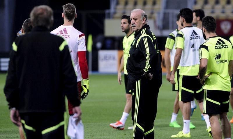 © Reuters. Costa se queda fuera de la convocatoria y Thiago regresa con España 