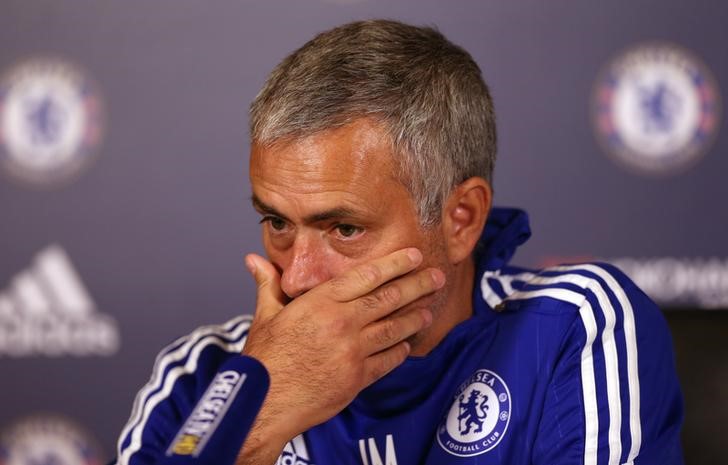 © Reuters. Técnico do Chelsea, José Mourinho