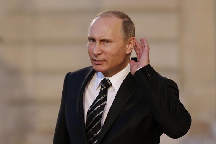 © Reuters. Presidente russo, Vladimir Putin, durante visita a Paris