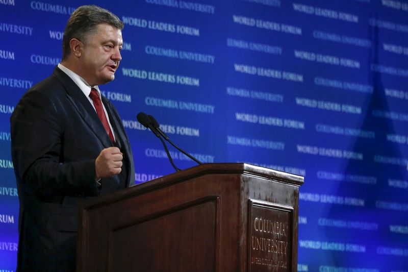 © Reuters. President Petro Poroshenko of Ukraine speaks during a World Leaders Forum at Columbia University in New York