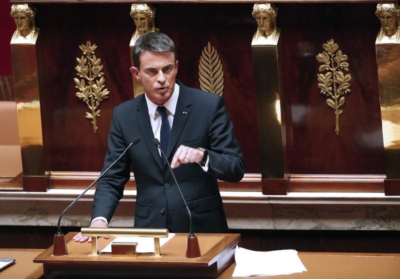 © Reuters. Primeiro-ministro da França, Manuel Valls, durante discurso em Paris