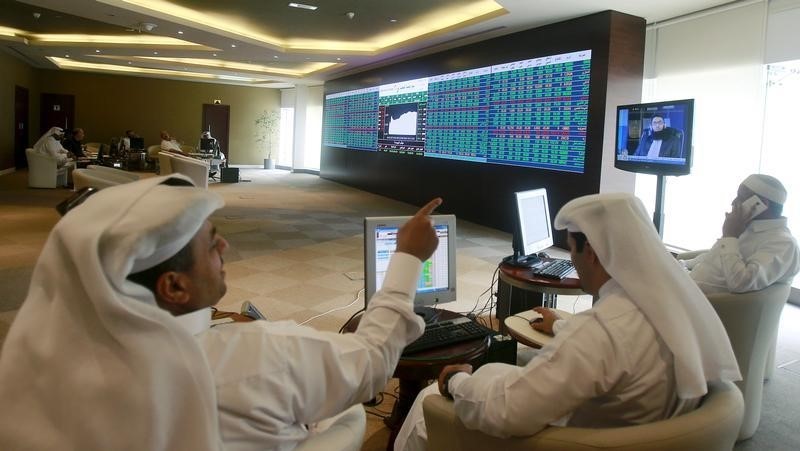 © Reuters. لا تحركات تذكر في معظم أسواق الأسهم الخليجية والشركات العقارية تدعم قطر