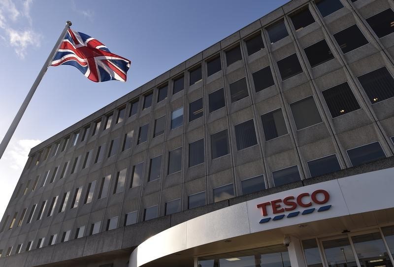 © Reuters. The head office of Tesco is seen in Cheshunt, in southern England